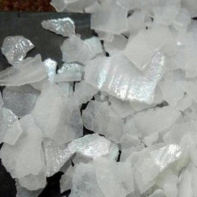 GB209-2018 NaOH Kostik Soda Kaynama Noktası 1390C Kağıt Yapımı İçin Suda Çözünür