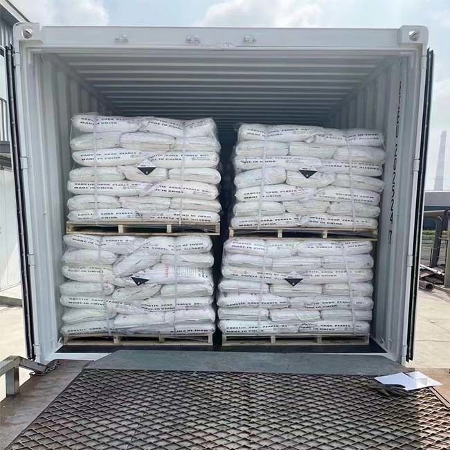 NaOH Yüksek Saflıkta Kostik Soda 99 Pul Sodyum Hidroksit Gevreği Emaye Üretimi