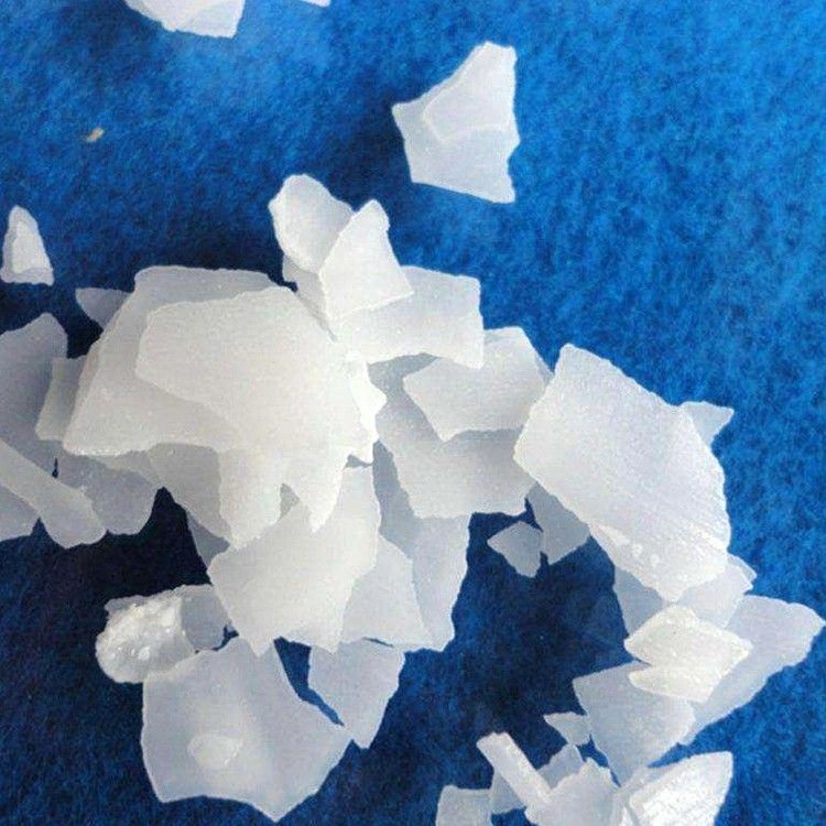 Gıda güvenliği için güvenli Sodyum Hidroksit 25kg/Çanta Cas No 1310 73 2 Kabuklu Soda Döşeleri